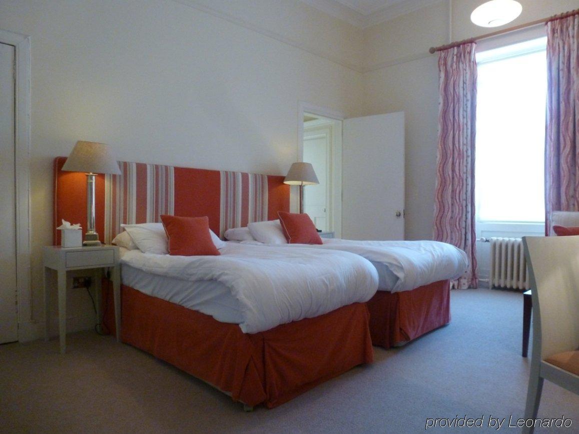 Royal Overseas League Hotel Edinburgh Oda fotoğraf