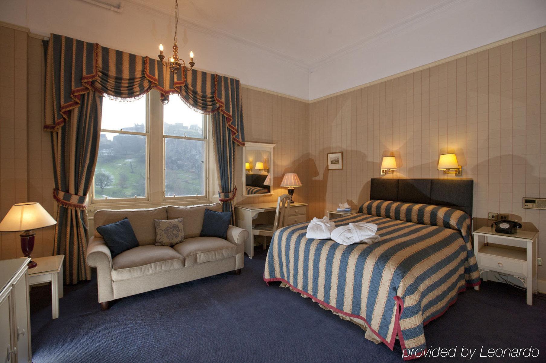 Royal Overseas League Hotel Edinburgh Oda fotoğraf
